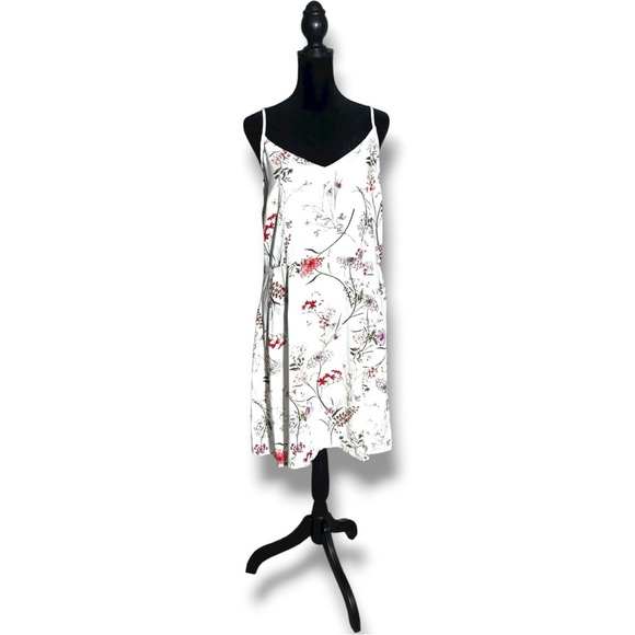 Vero Moda NWT Floral White Red/Purple Floral Print Sleeveless Flowy Mini Dress - Picture 2 of 12